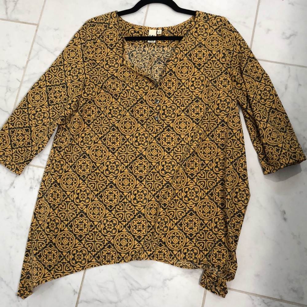 14th and Union Asymmetrical Blouse